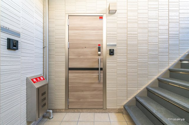 レガーロ柳町のエントランス