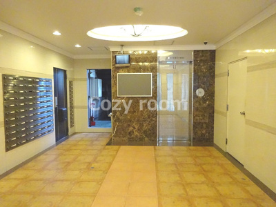 【ロビー】 | REBANGA江坂AP | ゆとりのあるロビーです