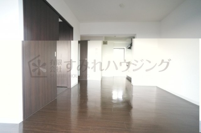 ビューテラス売布Ⅲ（View Terrace 売布Ⅲ）の居間・リビング