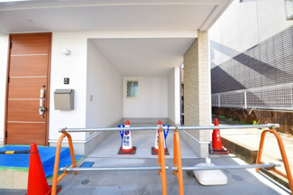 【駐車場】 | 現地見学や資料請求などお気軽にお問合せ下さい。
周辺環境とあわせて現地もご案内致します。