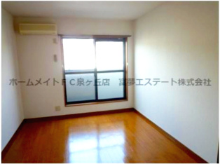 【居間・リビング】 | ヴァンヴェール・オオテ | こちらの居間で趣味の時間をお楽しみください