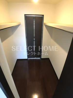 【収納】 | ロイヤルパークサイドヒルズ | 便利な収納スペースです