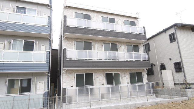 リブリ・COSMOS　Cの外観|ＪＲ総武線「津田沼」までなんと・・徒歩10分☆