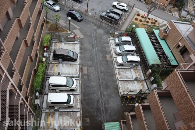 津田沼東パーク・ホームズ１番館　の駐車場