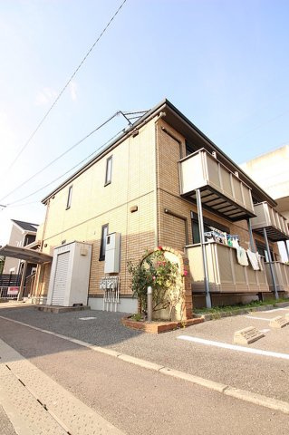 コーポサンローズ【キャッシュバック対象物件】の駐車場|駐車場があるので、車を買う予定の方も安心です
