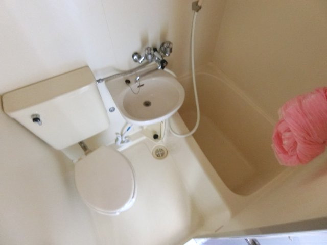 ドムス千代田の浴室