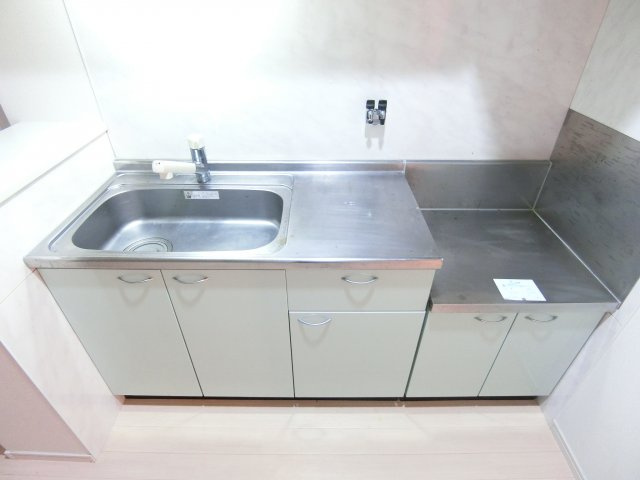 ティカーベルRSのキッチン|同物件別部屋イメージ写真