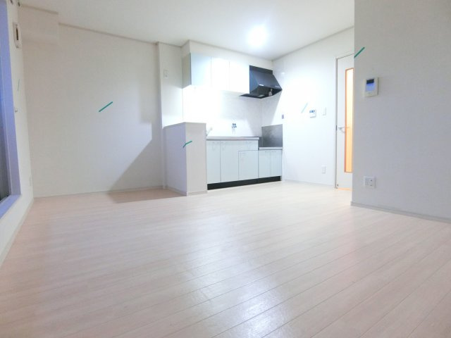 ティカーベルRSの居間・リビング|同物件別部屋イメージ写真
