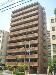 【外観】 | ローレルコート太子橋今市 | ◎大阪メトロ谷町線『太子橋今市駅』徒歩5分！！駅近好立地♪
◎コンビニやスーパーが近くお買い物至便な環境です。
◎近隣に淀川河川敷があり健康の為に散歩やジョギング等も楽しめますね♪