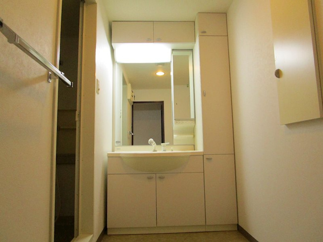 【独立洗面台】 | トーカンマンション旭橋 | シャンプードレッサー付き