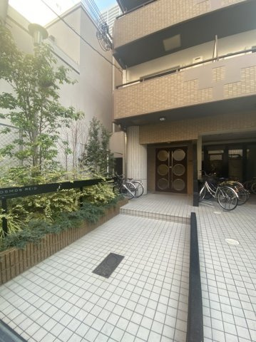 コスモリード大阪本町