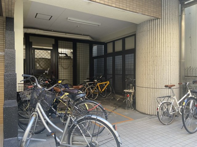 コスモリード大阪本町