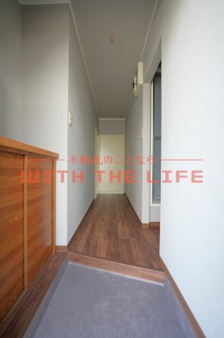 フリーデ【キャッシュバック対象物件】の玄関|明るい玄関です