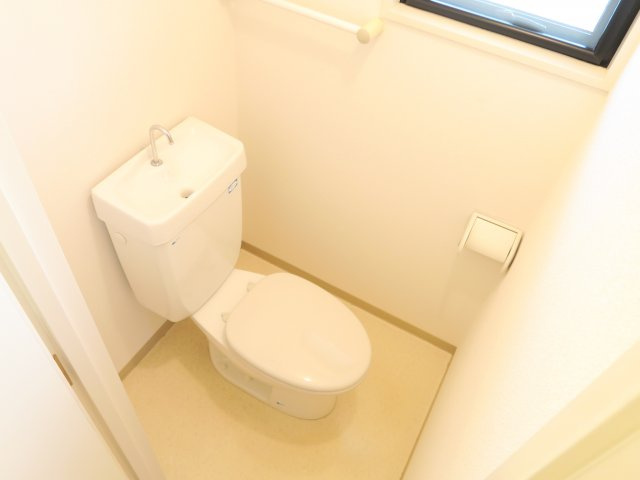 山﨑ビルのトイレ
