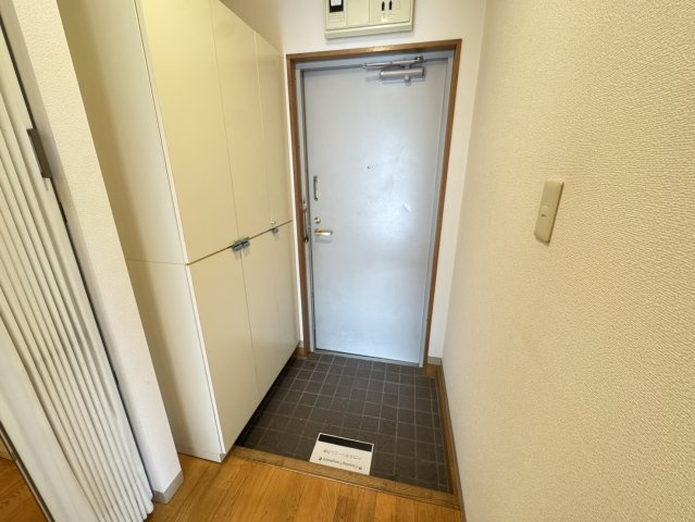 山﨑ビルの玄関