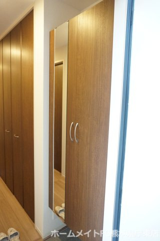 熊本市南区出仲間６丁目のアパートの玄関