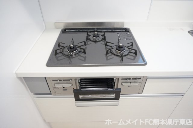 熊本市南区出仲間６丁目のアパートのキッチン