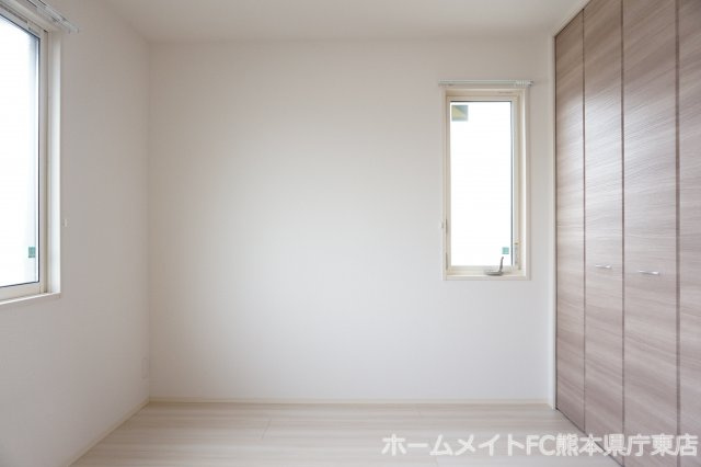 熊本市南区出仲間６丁目のアパートの寝室