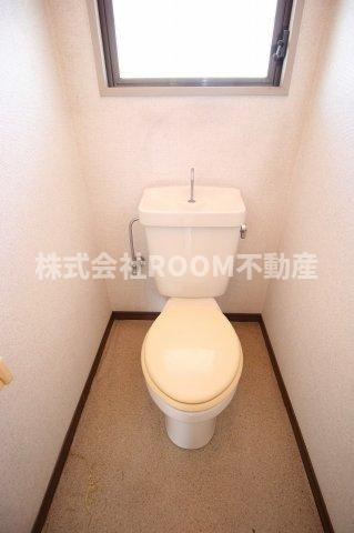 エスポワール北原のトイレ|落ち着いた色調のトイレです