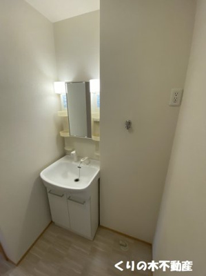 【洗面所】 | エトワールしゅりⅡ | スペースが確保できる洗面所です