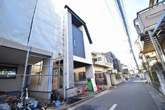 【前面道路含む現地写真】 | 現地見学や資料請求などお気軽にお問合せ下さい。
周辺環境とあわせて現地もご案内致します。