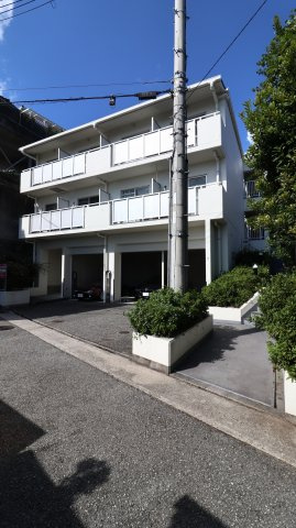 トレビアンコートの外観
