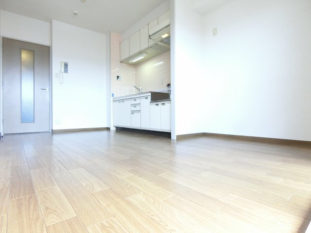 ボナージュ石橋の居間・リビング|同物件別部屋イメージ写真