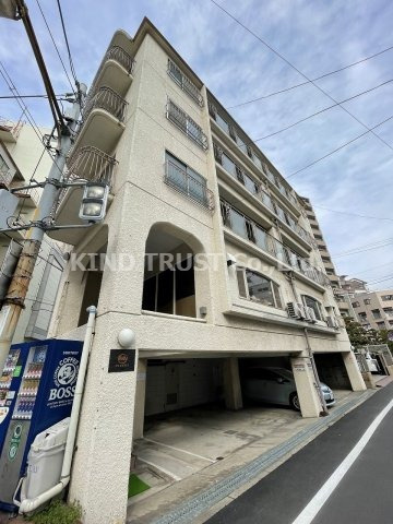 三恵第五ハイツの外観