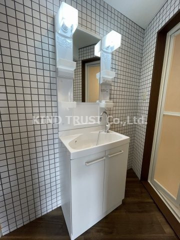 三恵第五ハイツの洗面所