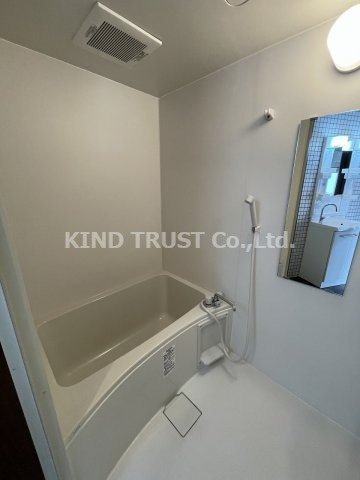 三恵第五ハイツの浴室