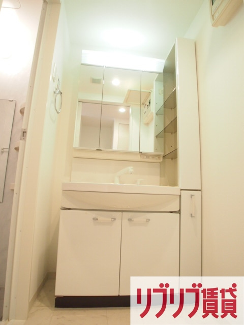 千葉ポートイーストの独立洗面台