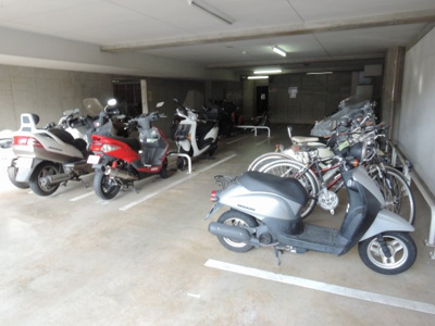 【その他共用部分】 | アンジュの丘横浜常盤台 | バイク置場です。