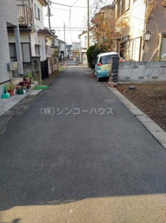 【前面道路含む現地写真】