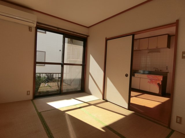 【居間・リビング】 | グリーンリーフ市川　B棟