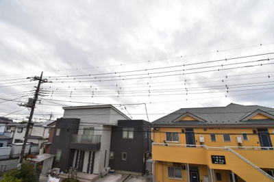 【展望】 | 日野市栄町3丁目　日野栄町第１期　新築戸建 | 武蔵野の緑を存分に楽しめるのは、低層住宅地域ならではの眺望。夜は星空を見ながらご家族で語り合いを…