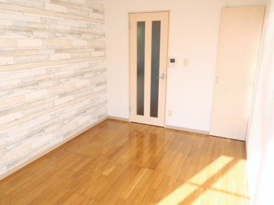 【洋室】 | 白楽プラザ