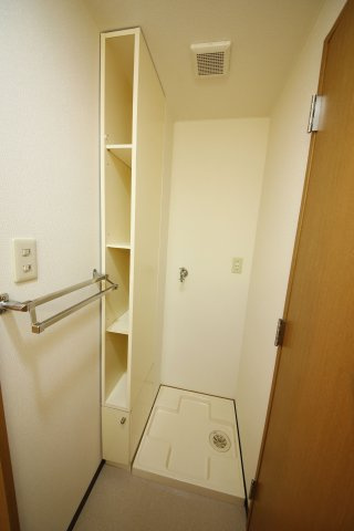 カネヒビルの内装