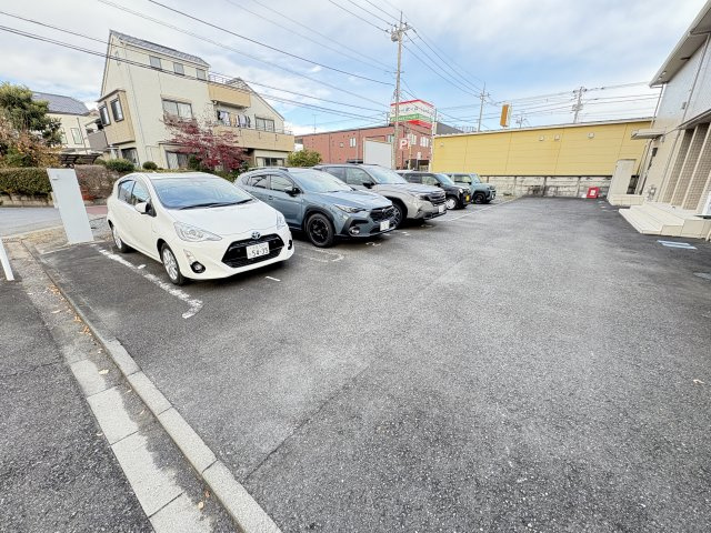 アムールⅡの駐車場