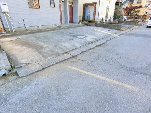 ベルメゾン上貝塚の駐車場