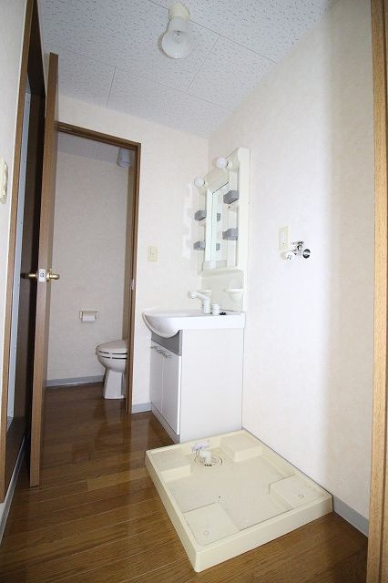 グランビューの独立洗面台|朝の身支度には欠かせない独立洗面化粧台