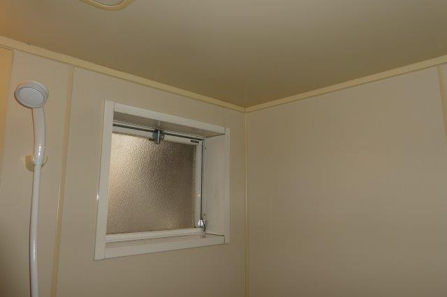 セジュールオークＢの浴室|浴室窓