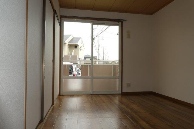 セジュールオークＢの居間・リビング|洋室