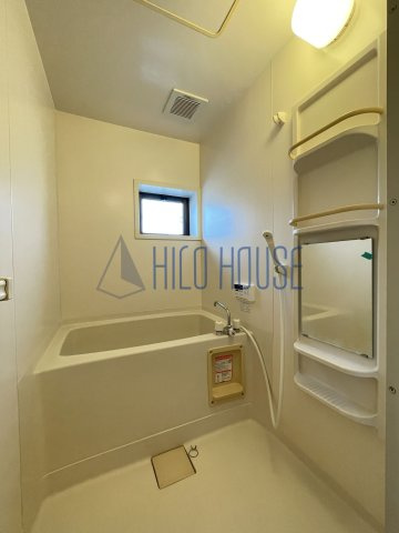 ハイカムール・シアンの浴室