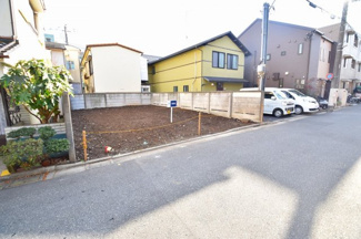 【前面道路含む現地写真】 | 現地見学や資料請求などお気軽にお問合せ下さい。
周辺環境とあわせて現地もご案内致します。