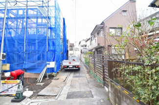 【前面道路含む現地写真】 | 現地見学や資料請求などお気軽にお問合せ下さい。
周辺環境とあわせて現地もご案内致します。
