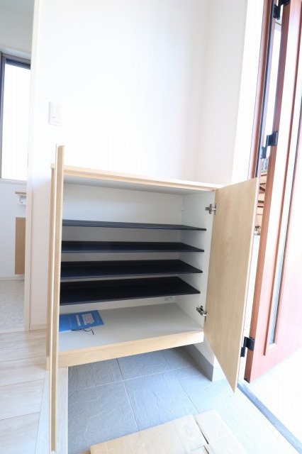 神田貸家の収納|シューズボックス
