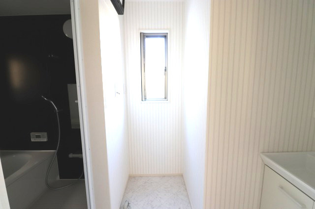 神田貸家のその他|室内洗濯機置場