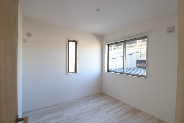 神田貸家の洋室