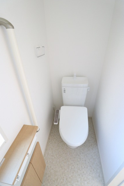 神田貸家のトイレ