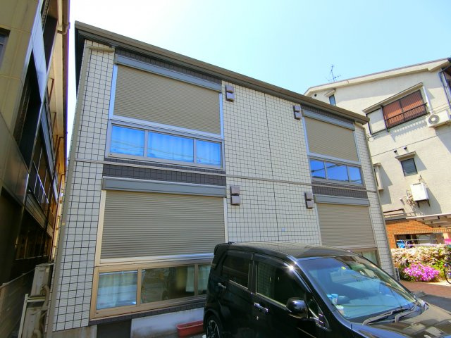 クリプトメリアの外観